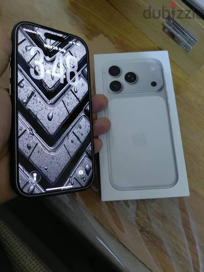 Apple - iPhone 17 Pro Silver 256 GB