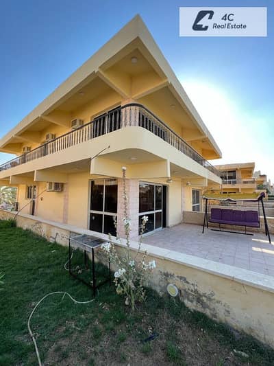 Twin house with sea view, fully furnished with air conditioning - Ain Sokhna, Red Carpet Village, with a distinctive layout, ready for viewing