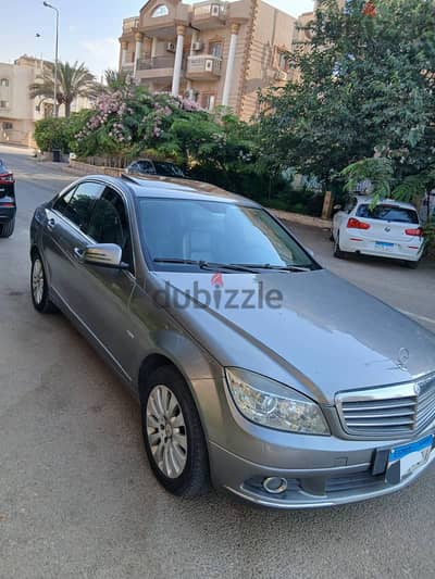 مرسيدس بنز سي 250 2011 كاملة فتحة سقف أعلى فئة مالك اول  Mercedes C250