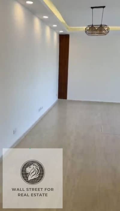 شقه 140م للبيع في B1 امام المسجد و مترو ماركت و المركز الطبي مباشره تشطيبات خاصه باقل سعر في السوق