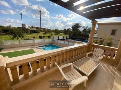 فيلا VIP تريبل فيو خصم 40% تشطيب كامل + التكيفات لوكيشن مميز بجوار Palm Hills New Cairo . Mountain View . Mivida