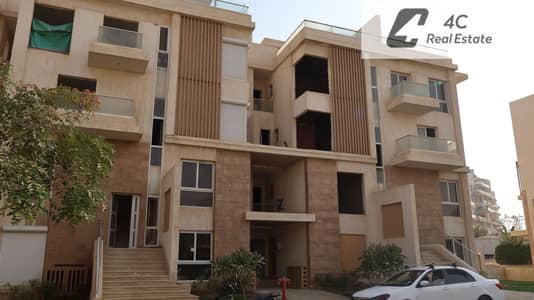 VILLA READY TO MOVE FULLFINISHED-VERY PRIME LOCATION-BEST PRICE IN MARKET- MOUNTAIN VIEW I CITY