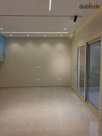  Middle Townhouse for Sale in Continental Residence Compound – Sheikh Zayed