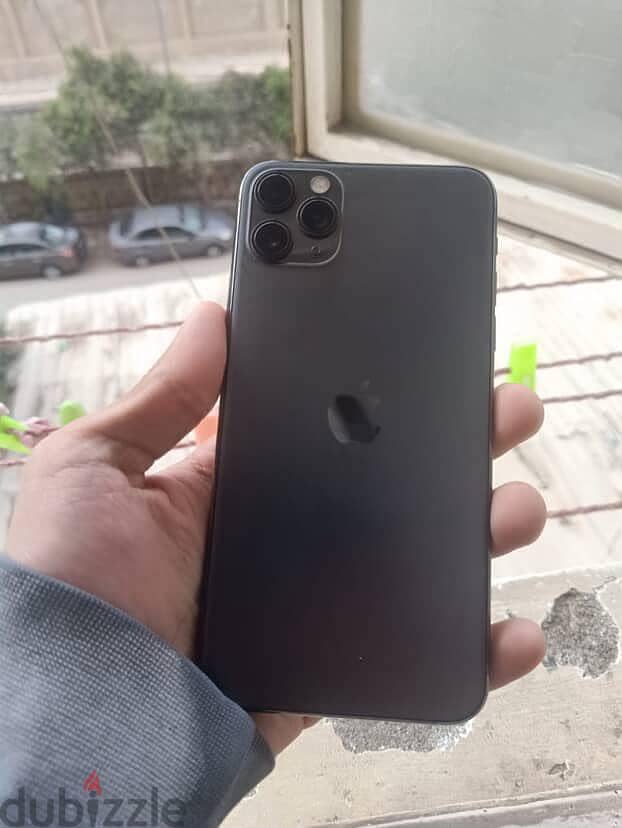 Apple - iPhone 11 Pro Max 1