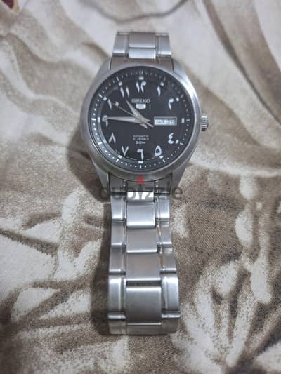 Seiko 5 mechanical Arabic black dial