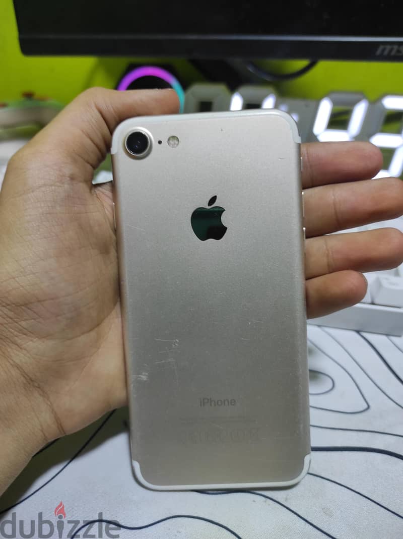 Apple - iPhone 7 2