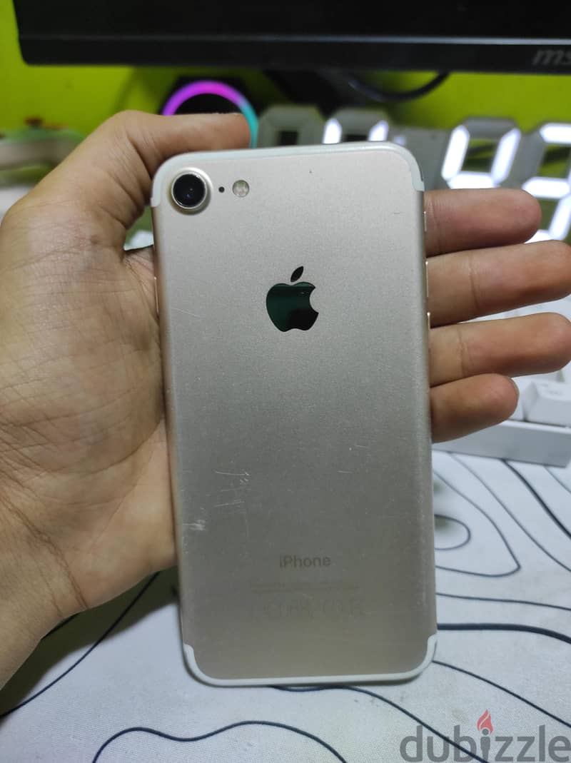 Apple - iPhone 7 3