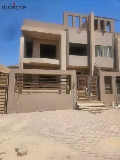  Twin House for Sale – 9th District | 5th Neighborhood