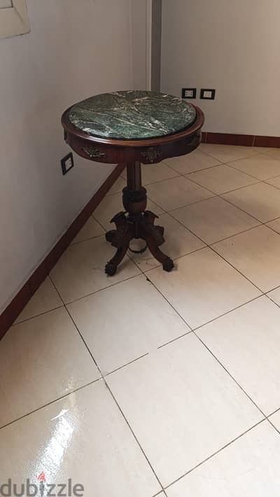 تربيزة للبيع