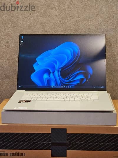Asus Zenbook S16 بشاشة OLED لابتوب بتصميم فخم من السيراميك والألومنيوم