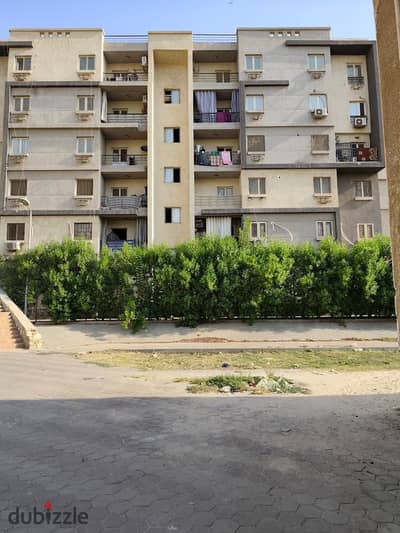 شقه 115 م للبيع في كمبوند سكن مصر مسلسل 13 التجمع الثالث القاهره الجديده عند مستشفى القاهره الجديده و بنك الطعام المصري و ميجا مول و فيوتشر مول و مدرسه عمر بن الخطاب و دقائق ل الجامعه الالمانيه وموقف الاتوبيس و ارابيلا بلازا و محور جمال عبدالناصر