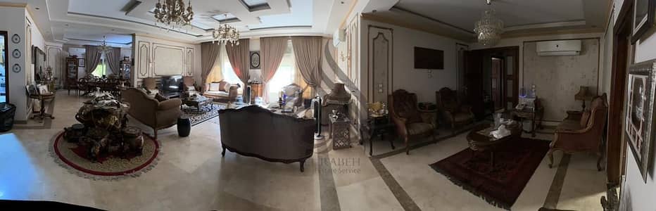 اتنين توين هاوس متشطبين للبيع في لي روا التجمع الخامس موقع مميز اقل من سعر السوق Les Rois