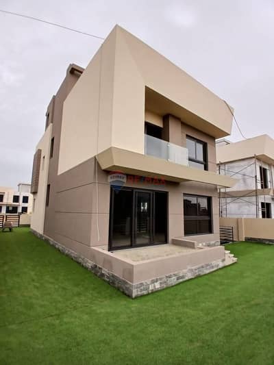 Corner townhouse Directly on Waslet Dahshor