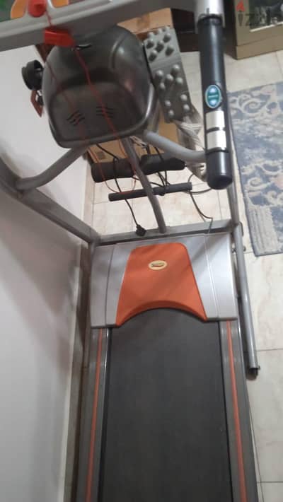 مشاية رياضية
