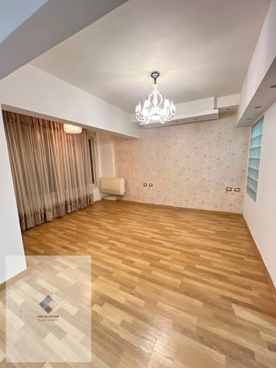 Apartment for rent in Al Rehab 1, ground floor with a private garden, 50 meters area, 180 meters, 3 bedrooms including a master with dressing room, and 3 bathrooms, reception 3 pieces, and high-quality finishes with full air conditioning.