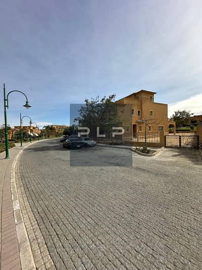 فيلا مستقله استلام فوري جاهزه علي السكن باقل من سعر السوق في كمبوند ديار القاهره الجديده التجمع الخامس