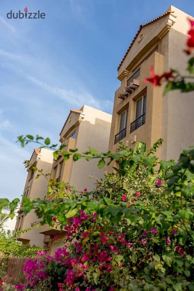 Highland Park | Resale | Apartment 175m |Pool view