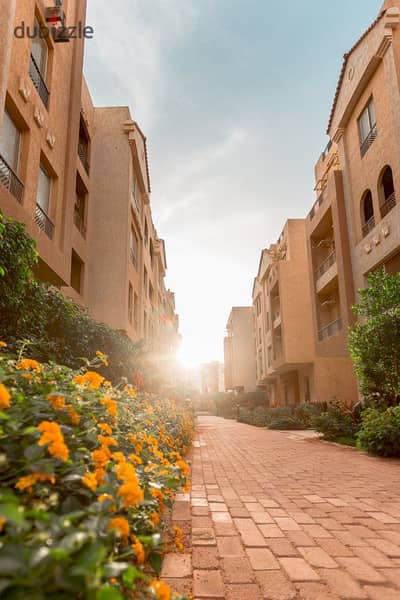 Highland Park | Resale | Apartment 175m |Pool view