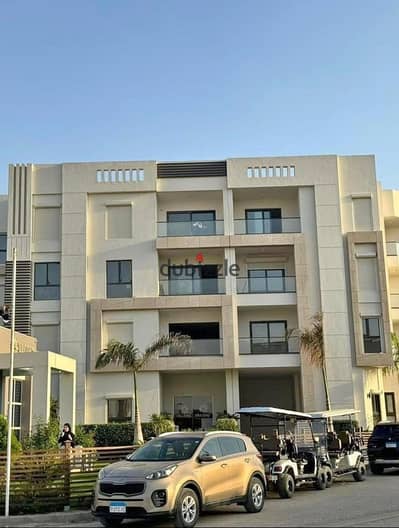 شقة للبيع بتقسيط متشطبة باالكامل فى موقع مميز جدا على لاند اسكيب فيوة مميز جداا فى كمبوند امدد مصر الجديدة