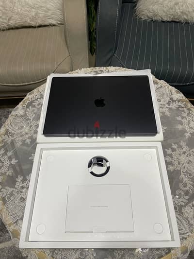 MacBook Pro M4 MAX 16 inch 48 ram (جديد لم يستخدم)
