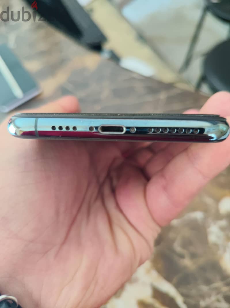 Apple - iPhone 11 Pro Max 2