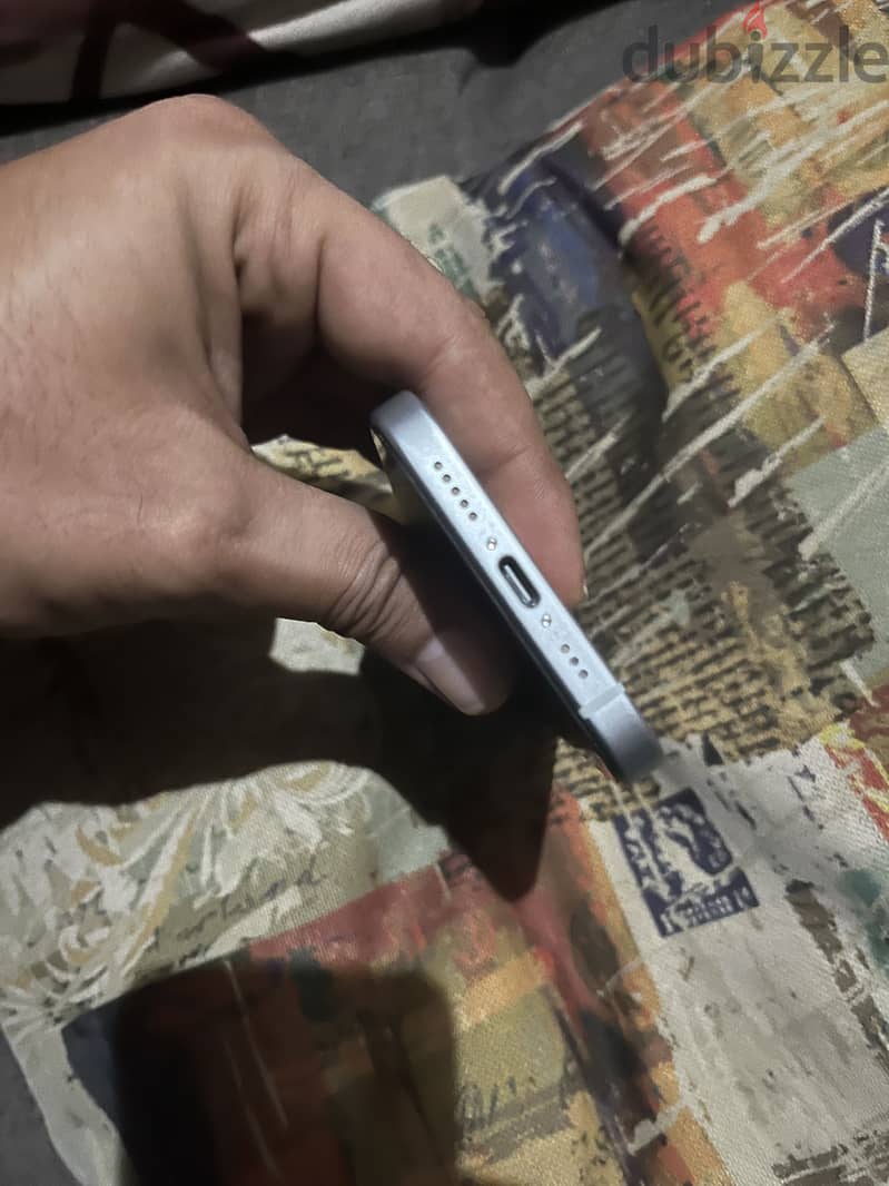 Apple - iPhone 15 4