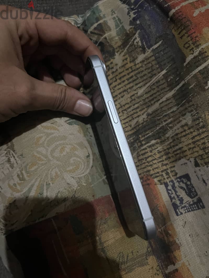 Apple - iPhone 15 7