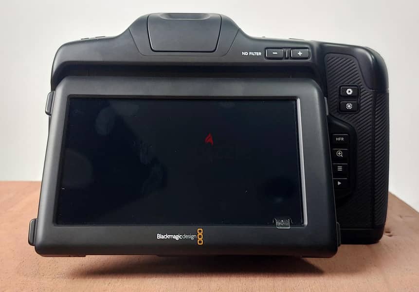 Blackmagic Pocket Cinema Camera 6K Pro 2