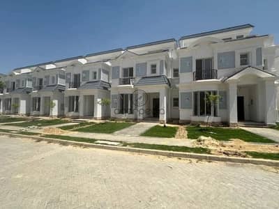 Prime location apartment for sale in Mountain View New Cairo, spacious 4 bedrooms, ready to move, ideal for living or investment