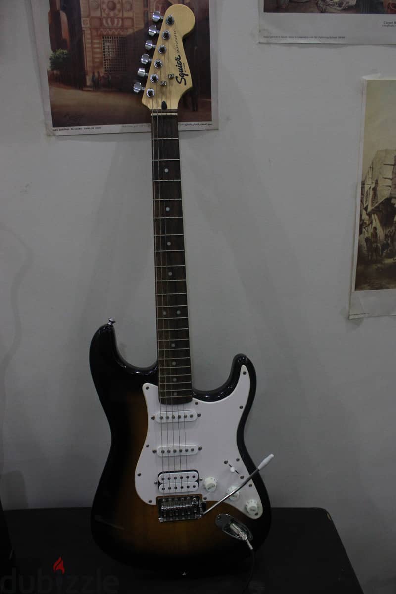 Fender Squier Bullet Stratocaster (HSS) with Amplifier & Accessories 6