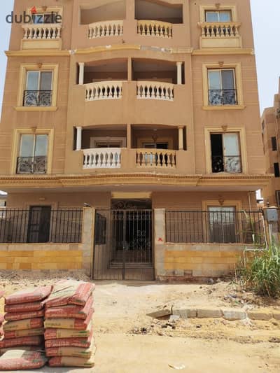 شقة لقطة للبيع بمدينة الشروق – المنطقة الثامنة