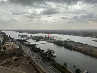شقه فندقيه للايجار مفروش على النيل من المالك ترى النيل من كل النواحى