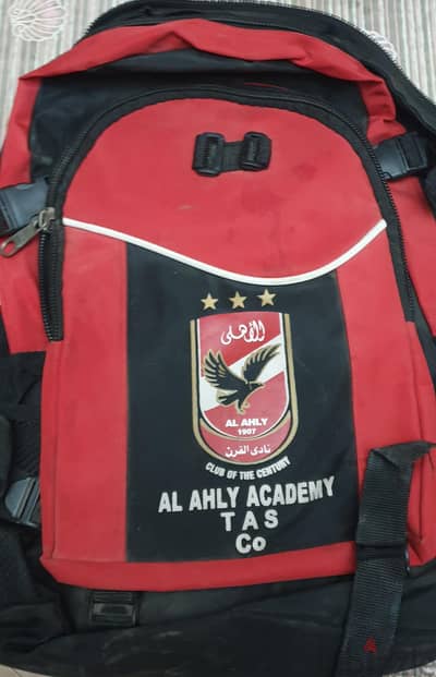 شنط مدرسية للبيع