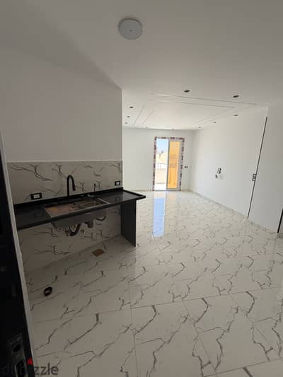 Roof Apartment for Sale in the Heart of El Kawther – Hurghada