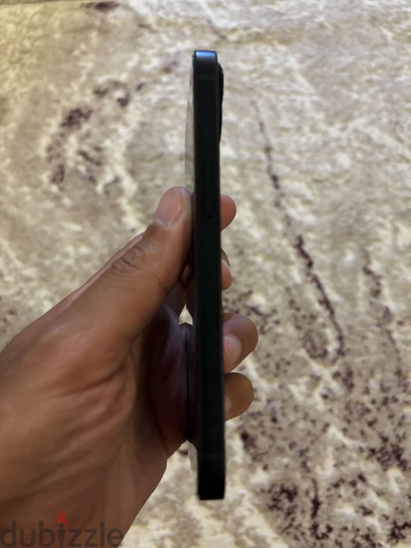 Apple - iPhone 13 8