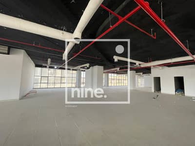 An entire floor available for rent—divisible—in prime location directly on South 90th St. It spans 1,700 sqm and is located in 5th settlement