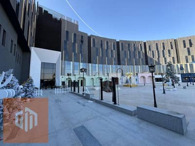 محل للإيجار 350م - منطقة الجولدن سكوير - القاهرة الجديدة