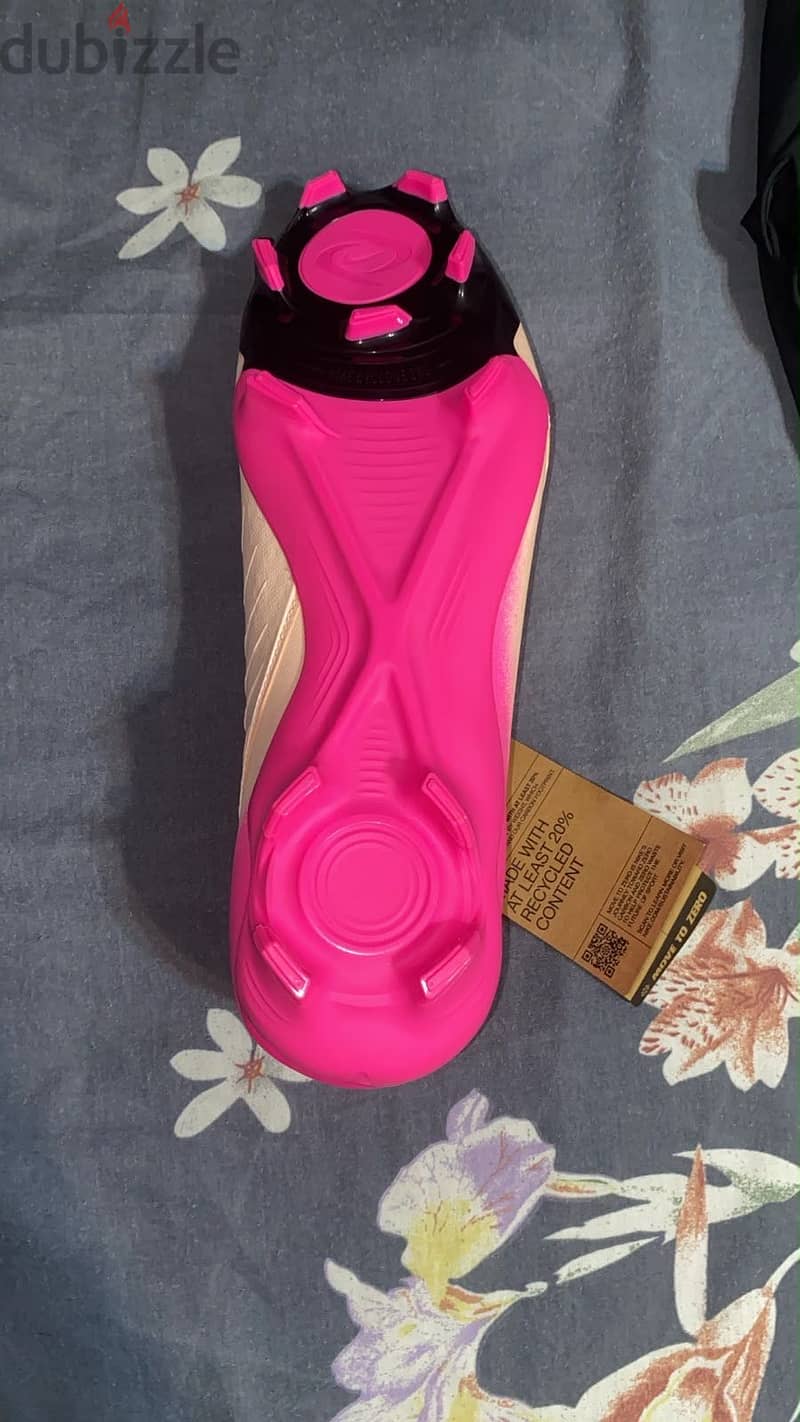Nike Phantom GX 2 Pro 4