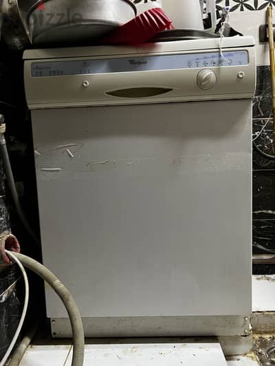 غسالة أطباق Whirlpool 60 سم – Made in Germany