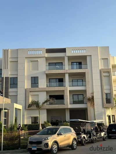 أستلم شقتك متشطبة بالكامل بالتكييفات والمطبخ في أميز لوكيشن في شيراتون على لاندسكيب وحمامات سباحة