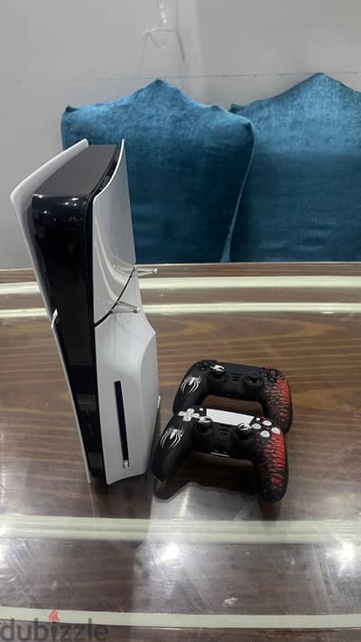 ps 5 سليم كسر زيرو بدراعين حاله فوق الممتازه