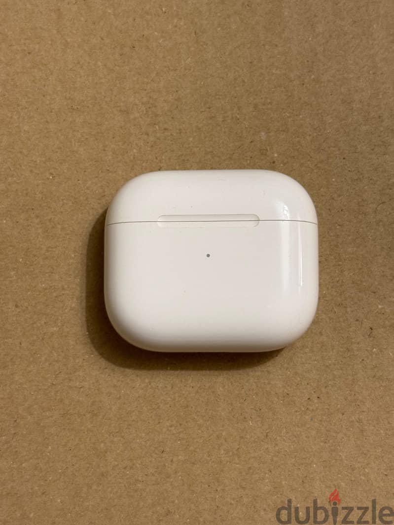apple airpods 3 (generation 3) 2