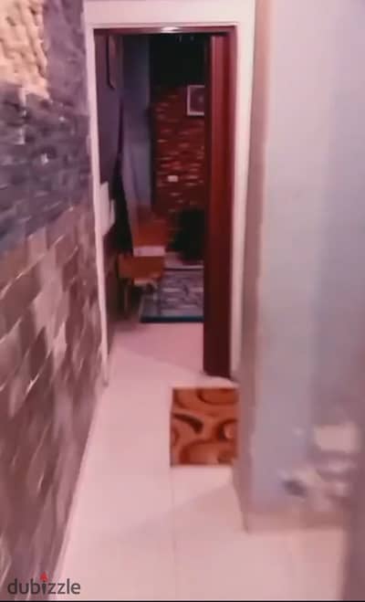 شقة للايجار مفروشه ثاني نمره من شارع فيصل الرئيس امحطه لمساحه موقع مميز جديد