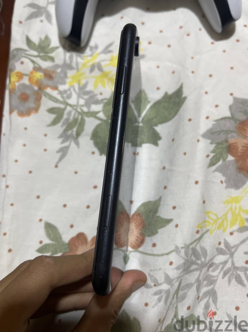 Apple - iPhone XR 2