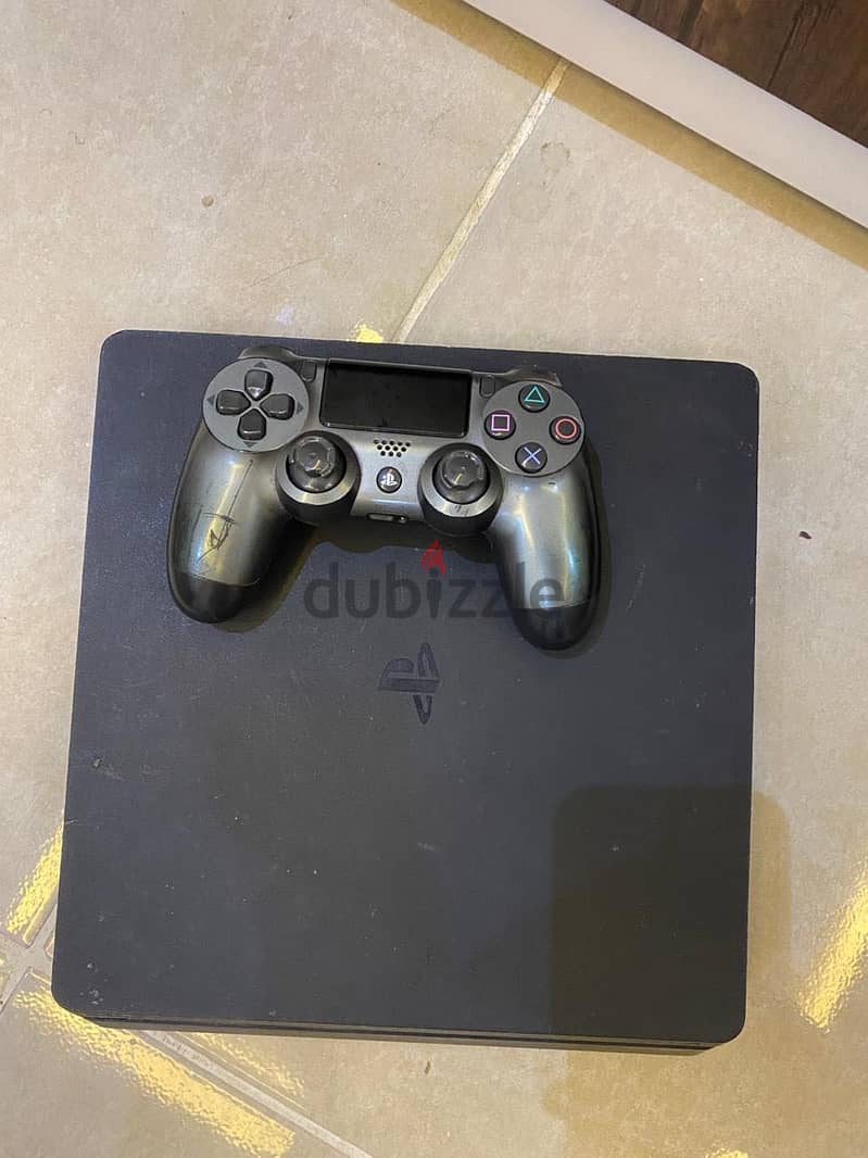Ps4 slim 1