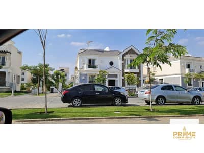 Penthouse 167 sqm without finishing for sale by very attractive price in mountain view chill out park
