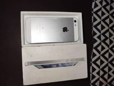 Apple - iPhone 5