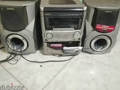 طقم كاسيت وسماعات Aiwa أصلية بحالة ممتازة