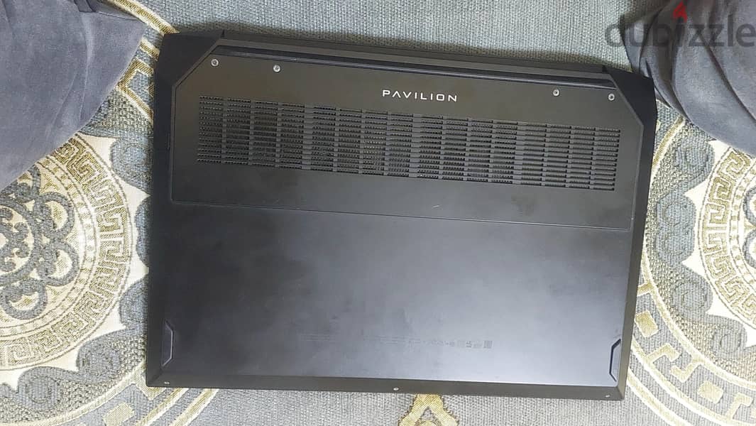 (hp pavilion 15  )  استعمال خفيف اوي كأنه زيرو حرفيا بدون خدش 1