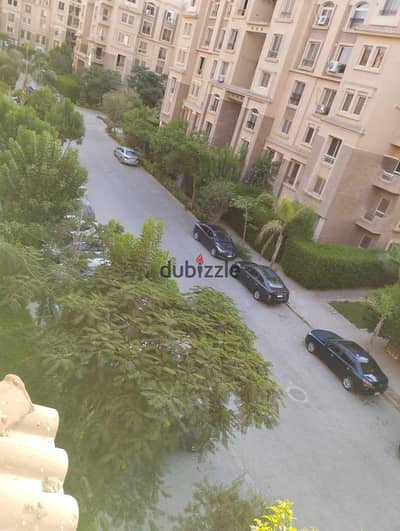شقة 80م تشطيب كامل استلام فوري بالحي الإيطالي حدائق أكتوبر بفيو مميز وقرب المتحف الكبير بموقع حيوي وكمبوند متكامل الخدمات بـ 2,050,000 ج